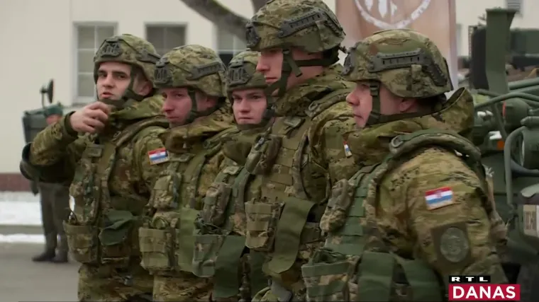 Hrvatski vojnici u NATO misiji, nakon napornih 6 mjeseci žele samo jedno: 'Zagrliti mamu i tatu'