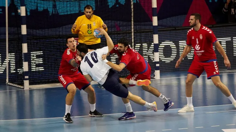 Jo&scaron; jedan srpski rukometa&scaron; pozitivan, izbornik: 'Organizacija je kaotična'