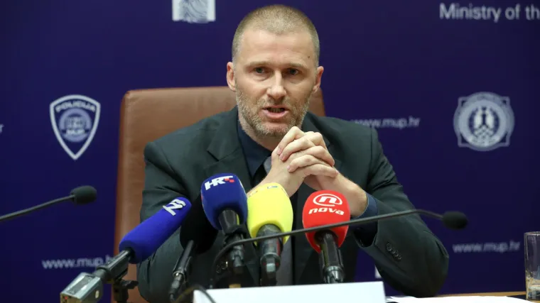 'Osoba odjevena kao Matej u&scaron;la je u vodu, ali ne znamo je li to on. Nema indicija o nasilju'