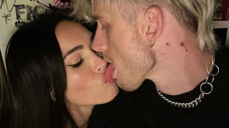 Megan Fox i Machine Kelly sablaznili javnost detaljem sa zaruka: Glumicu mnogi sad nazivaju sotonisticom