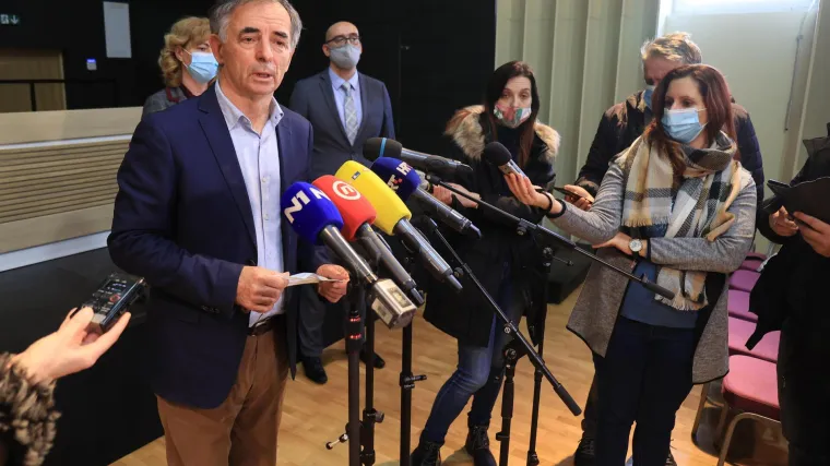 'Možda bih ja rekao i goru riječ za to', uzvratio je Pupovac na pitanje je li u RS-u čuo hu&scaron;kačku retoriku nacionalista