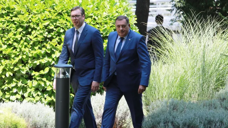 Vučić smiruje tenzije: Zamolio je Dodika i predstavnike RS da sudjeluju u radu institucija BiH