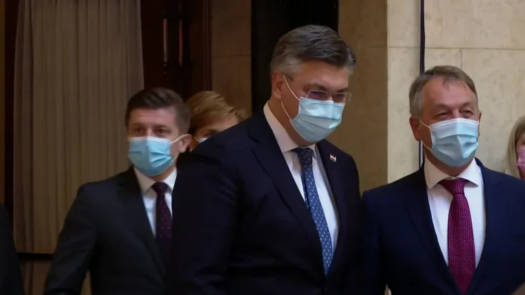 Plenković optužuje 'NN-a' za razbijanje države 'salama taktikom'. Obja&scaron;njavamo &scaron;to je to. Koga optužuje, to će morati on