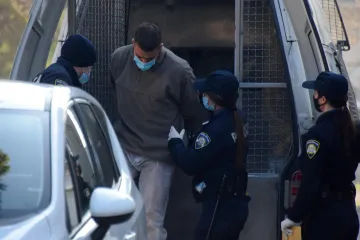 Sam se prijavio policiji da je svoje mamu i tatu ubio vatrenim oružjem, sud u Puli mu odredio mjesec dana istražnog zatvora