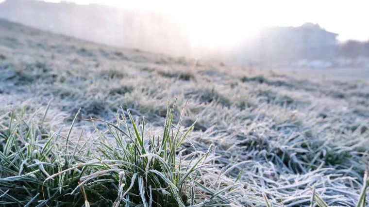 Jutra nam i dalje ostaju hladna, tijekom dana naoblačenje i ki&scaron;a, a do kraja tjedna dolazi značajnije zahlađenje
