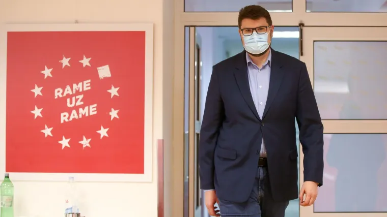 Grbin: Premijer i Vlada obnovom stana Frki Pete&scaron;iću narugali se građanima u kontejnerima