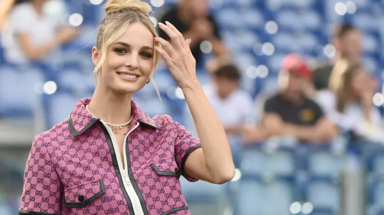 Na nogometnim terenima pojavilo se novo lice: Prelijepu Albanku nazivaju 'ubojicom' Dilette Leotte