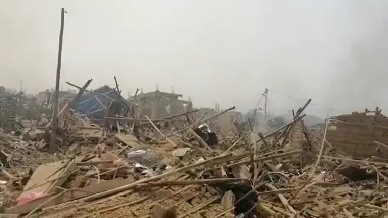 Velika eksplozija u rudarskoj regiji u Gani, ima mrtvih i sru&scaron;enih zgrada: 'To je uistinu tragičan incident'