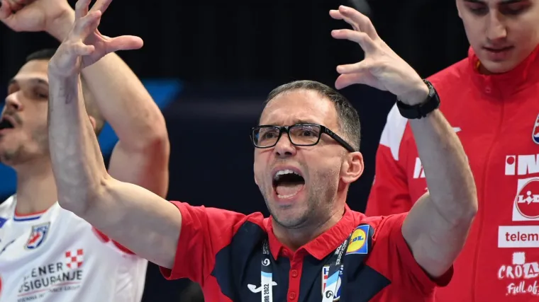 Novi problemi za Horvata: Tek &scaron;to je iza&scaron;ao iz izolacije Mihić pozitivan na testiranju! Već stiže zamjena iz Zagreba