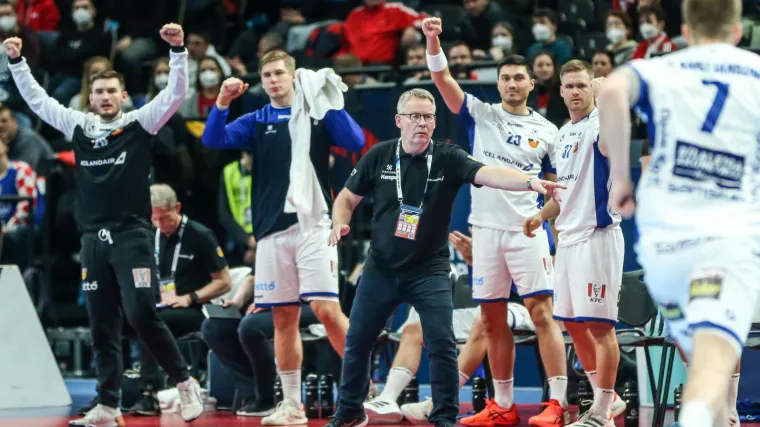 Počeo je igrati rukomet prije nekoliko godina, bio je nogometni reprezentativac, a jučer je zabio devet golova olimpijskim pobjednicima