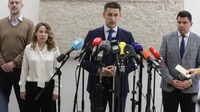 Most: 'Poslana je sasvim jasna poruka o tome &scaron;to građani očekuju. Vladajući bi potvrde mogli povući i prije referenduma'