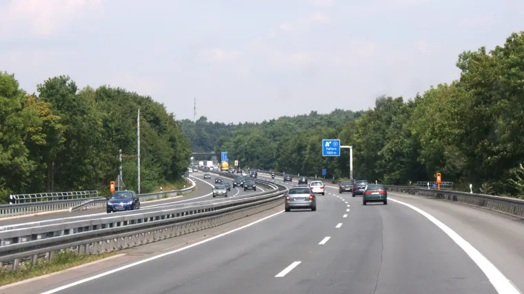 Vidno napu&scaron;eni Hrvat na autocesti u Njemačkoj, policajci uočili da ne&scaron;to nije u redu i prije nego &scaron;to su ga zaustavili