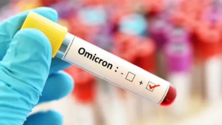 Za&scaron;to je omikron toliko zarazan? Na ljudskoj koži i plastici može preživjeti dulje od svih sojeva do sada, evo i koliko