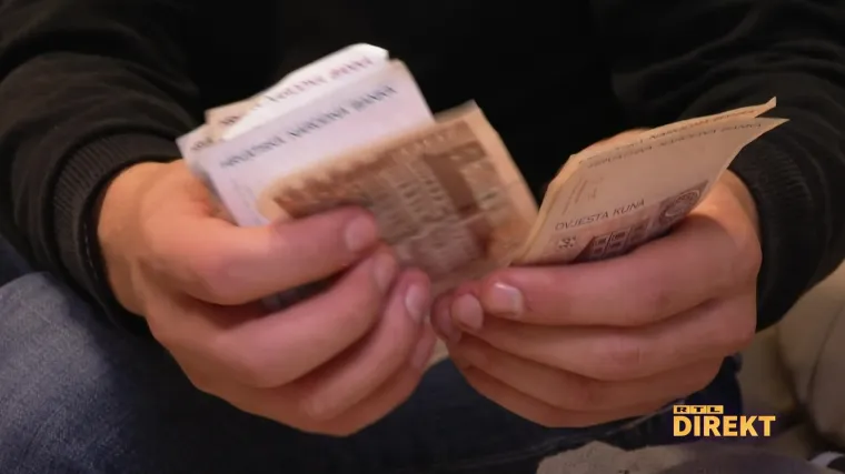Lažni stolar prevario desetke ljudi. Plate mu polog, stolove i klupe nikad ne dočekaju. Zato je Direkt oti&scaron;ao za njim
