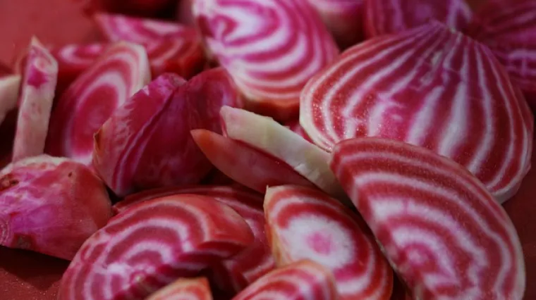 Kako pripremiti kiselu repu na salatu?