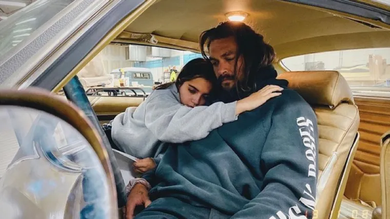 Jasona Momou je razvod satrao, zapustio se i živi u kamperu kojeg je parkirao u prijateljevo dvorište