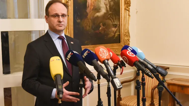 Frka Pete&scaron;ić odgovorio Milanoviću: 'Nisam Zagrepčanin, a njegov napad je jadan! Preko mene želi diskreditirati premijera'