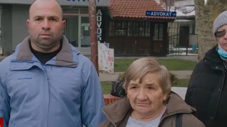 Raspetljali prvi slučaj nestale bebe iz rodili&scaron;ta? Milica upoznala sina prvi put nakon 40 godina: Rekli su mi da je mrtav