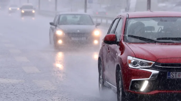 Pripremite ki&scaron;obrane! Nakon vedrine i gotovo proljetne topline, slijedi pogor&scaron;anje vremena