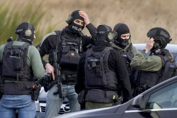 Ubojice policajaca u Njemačkoj su, moguće, krivolovci uhvaćeni na djelu. Zadnje se čulo: 'Oni pucaju!' Cure detalji…