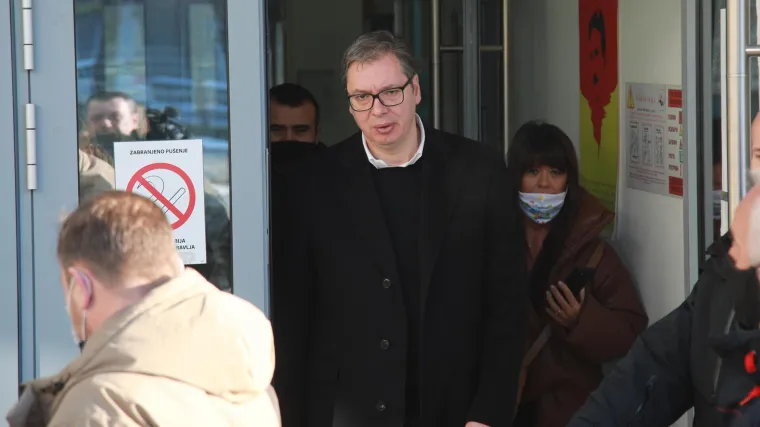 Vučić se emotivnom porukom pozdravio s prvom suprugom: 'Zaspala si u zagrljaju na&scaron;eg sina'