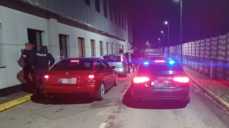 FOTO Dolijali zagrebački 'Brzi i žestoki'. Policija upala na ilegalnu utrku, oduzela jedno vozilo, a vozači dobili kazne do 5000 kuna