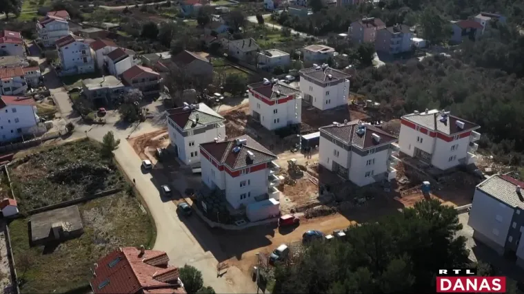 Biograd povukao medicinare iz Splita, Vukovara i Sinja. Tajna? Stan plaćaju kunu po kvadratu