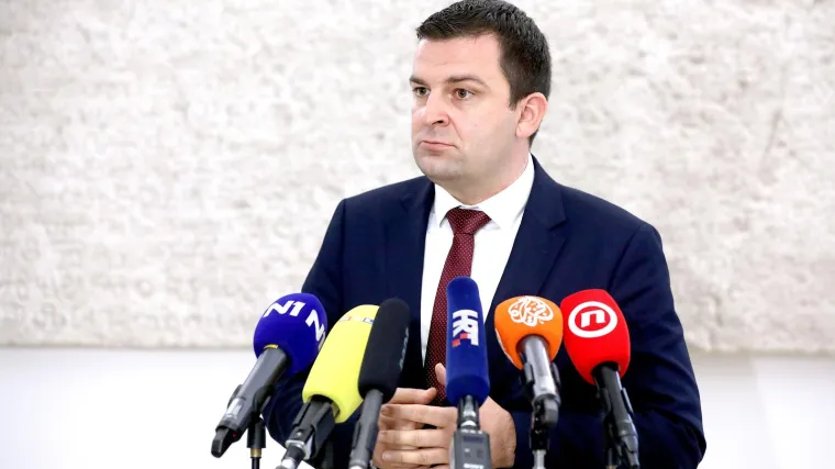 Hrebak nakon priloga koji je objavio RTL: 'Plinara je poskupljenje plina prebacila na ustanove izvan Zagreba, tužit ćemo je'