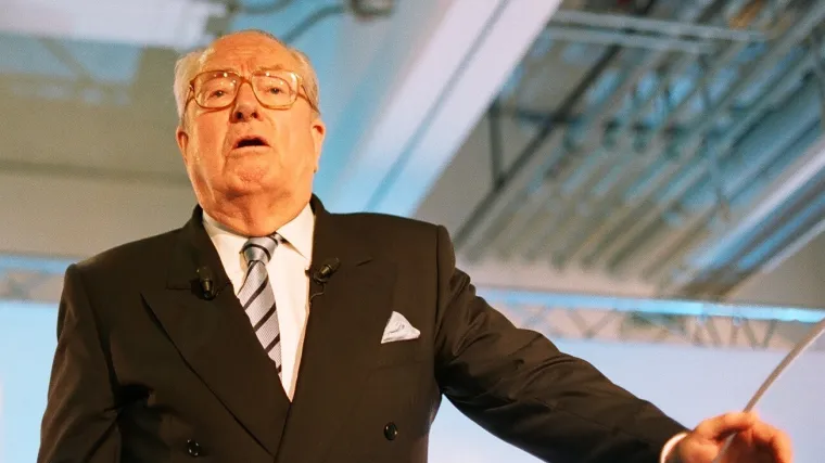 Otac 'đavolje kćeri' Francuske zavr&scaron;io u bolnici, radikalni desničari strepe za život svog povijesnog idola