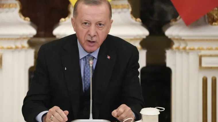 Tusrki predsjednik Recep Tayyip Erdogan pozitivan na COVID-19