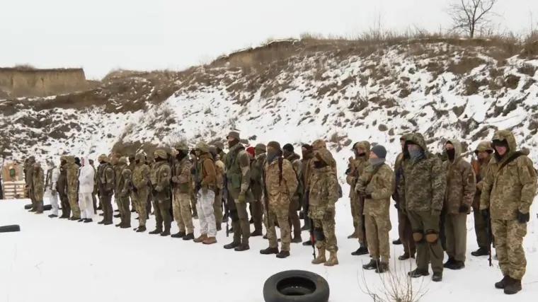 Ukrajinci u &scaron;umama uče ratovati: 'Pucanje je lagano. Morate znati kako se neprijatelj pona&scaron;a'