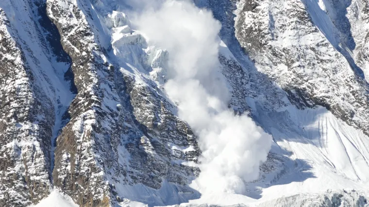 U lavinama u Austriji poginulo osam osoba: 42-godi&scaron;njak je uspio nazvati prijatelja i tako si spasiti život