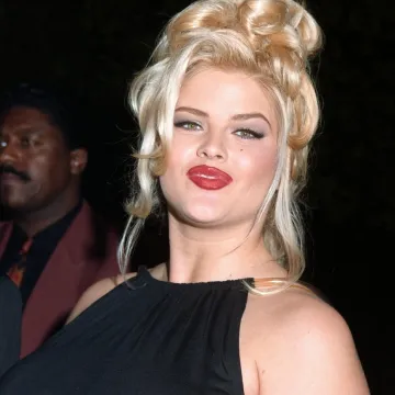 Život obilježen tragedijama: Otac je zlostavljao, udala se za tajkuna, a opijati su ju uni&scaron;tili