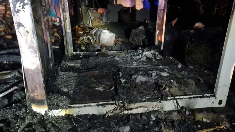 Na Baniji izgorjela dva kontejnera, vlasni&scaron;tvo čovjeka iz Rovi&scaron;ke: 'Ostao je bez svega'