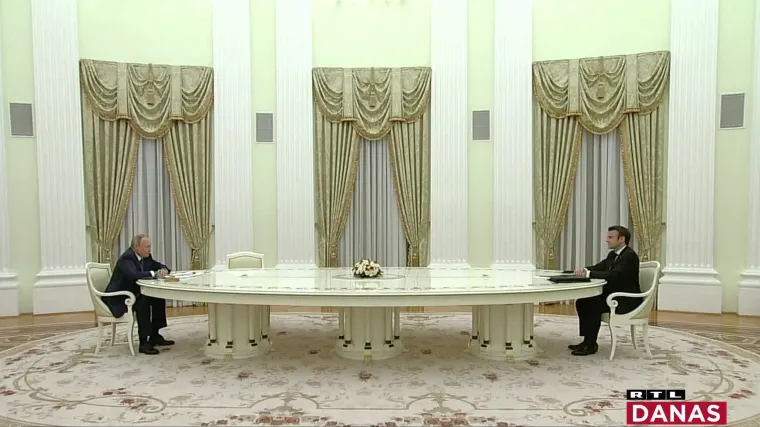 Svjetski diplomati na nogama zbog Ukrajine. Macron kod Putina, Scholz kod Bidena:'Tko vjeruje u Europu mora surađivati s Rusijom'