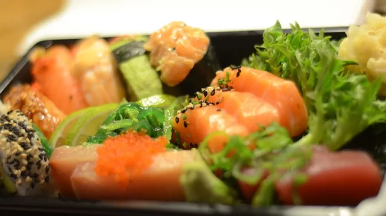 Hladna salata od lososa kao predjelo