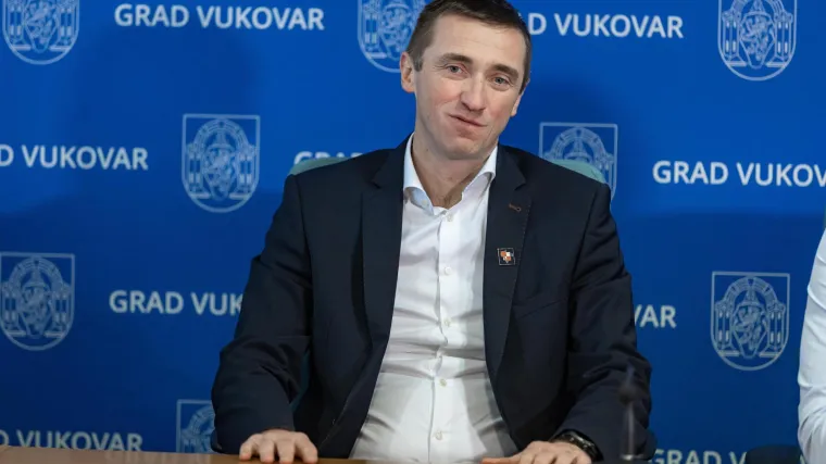 Vukovarskim čelnicima gradskih institucija rečeno da do Penave mogu doći samo dva dana u tjednu