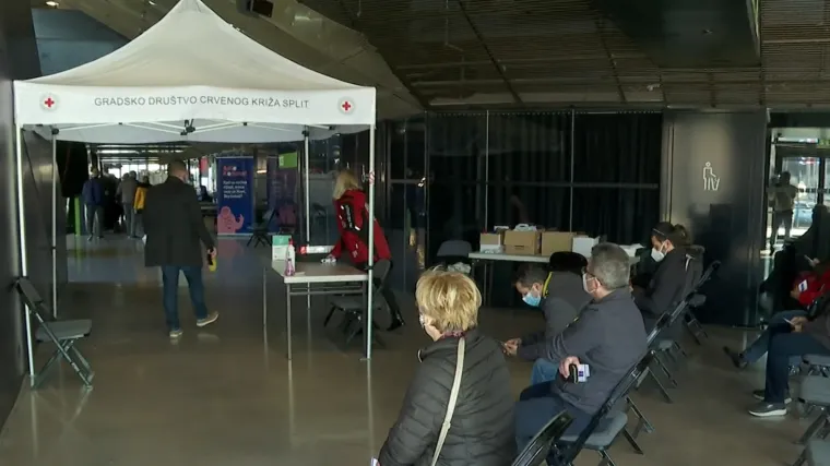 Najgore cijepljena županija! Zatvara se cjepni punkt u Spaladium areni, mjesečni najam je 30.000 kuna, a zjapi prazna