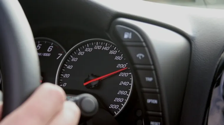 Čeh pod istragom zbog vožnje od 417 km/h