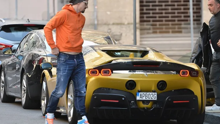 Ibra se provozao u svojem jedinstvenom Ferrariju, a nakon toga pozirao s fanovima za selfie