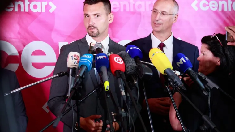 HND osudio Ivo&scaron;evićev napad na novinarku: Pozivaju Puljka da osudi prijetnje svoga zamjenika, on jo&scaron; &scaron;uti