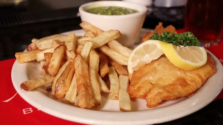 Fish and chips  - recept za ukusne riblje filete s hrskavim krumpirićima