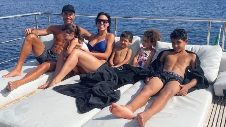 Nema pritiska: Sin Cristiana Ronalda potpisao za United, od njega se očekuju velike stvari!