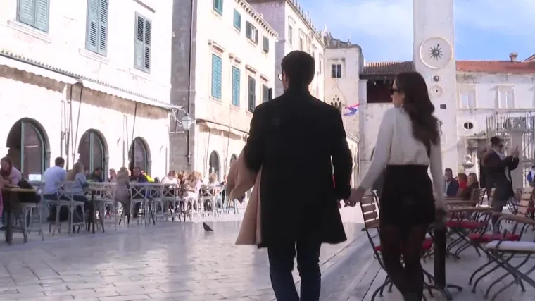 Priča o velikoj ljubavi siroma&scaron;ne Mare i plemića Ive iz 15. stoljeća... Posebne ture po Dubrovniku na Valentinovo