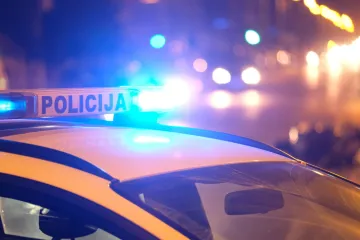 Dečko (22) autom sletio s ceste i poginuo