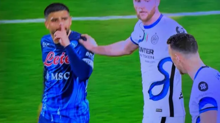 Peri&scaron;ić u sredi&scaron;tu incidenta na utakmici Intera i Napolija. Zamalo se potukao, a ova fotografija postala je hit