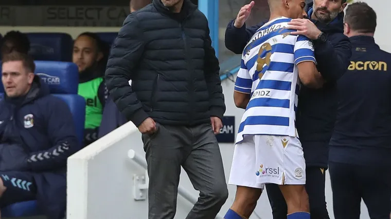 Pogledajte kako je srpski trener bježao od ljutitih engleskih navijača