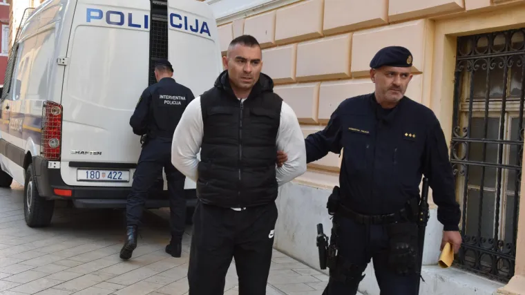 Darko Kovačević zvani Daruvarac, koji je brutalno premlatio svoju djevojku, mogao bi uskoro na slobodu?