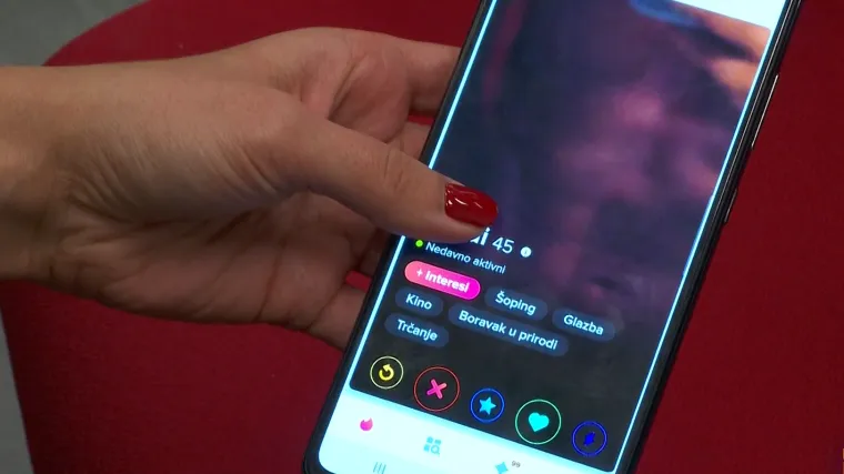 Ljubav traže preko dru&scaron;tvenih mreža, pa zavr&scaron;e na meti prevaranata. Stručnjaci za Direkt: 'Neke priče o prevarama su nevjerojatne'