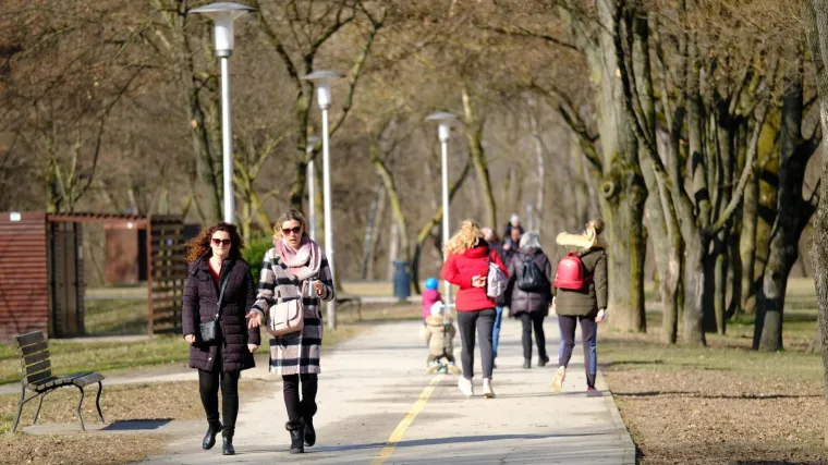 Osim malo ki&scaron;e u Dalmaciji, do kraja tjedna  očekuju nas iznadprosječno toplo i sunčano vrijeme